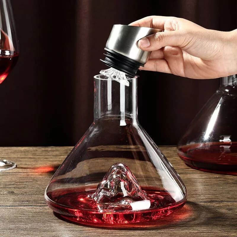 fíon decanter carafe só ag an mbarr